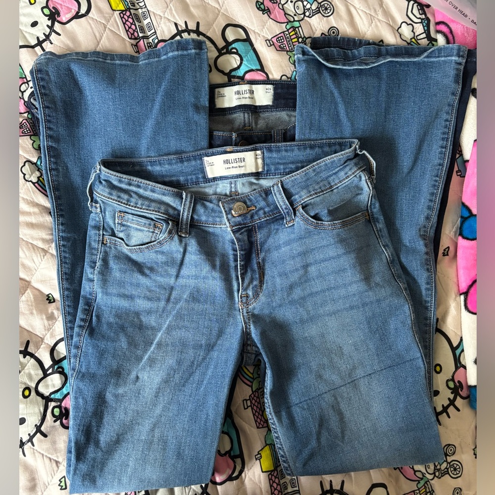 Hollister Women's Low rise bootcut jeans